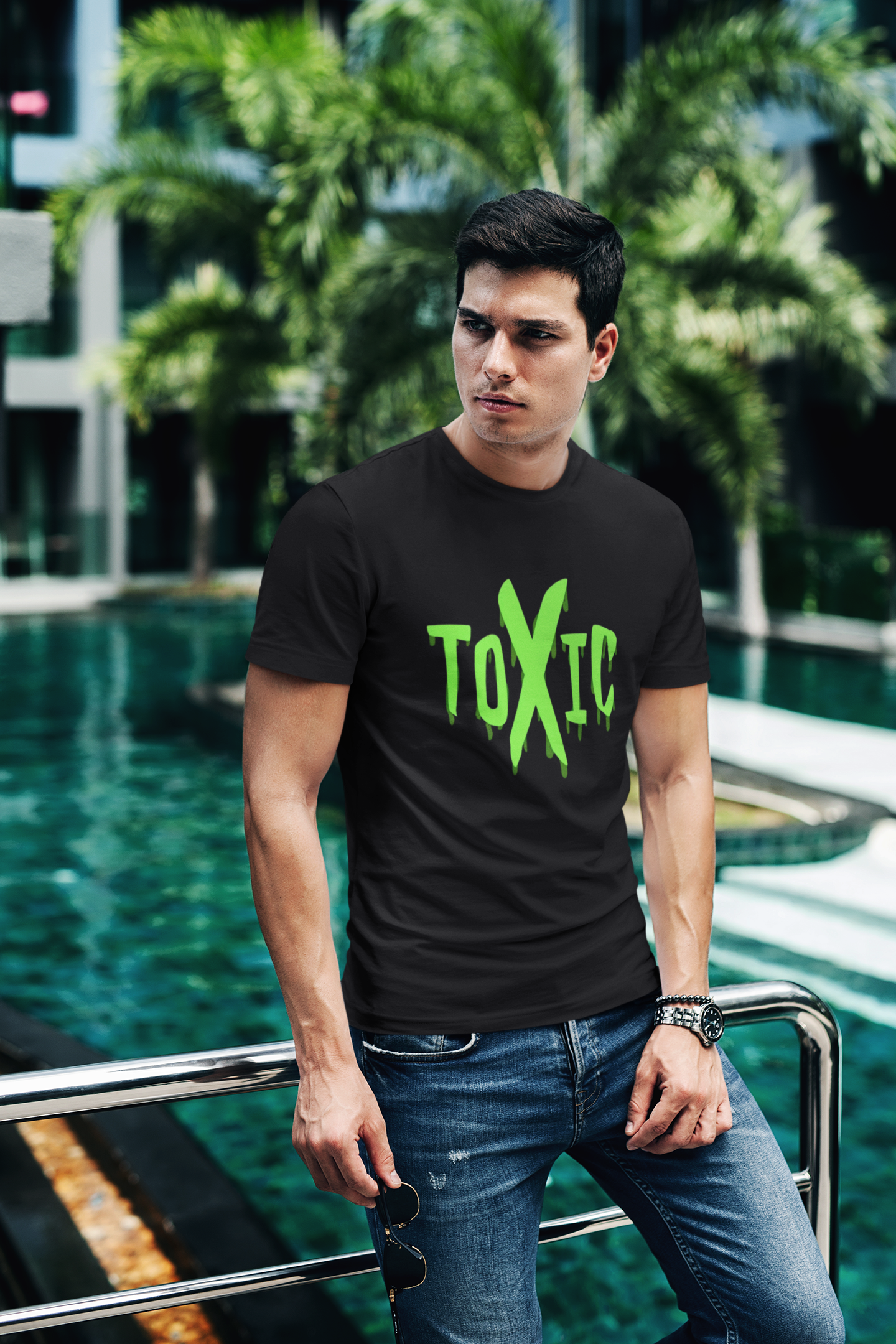 Toxic - T-Shirt